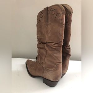 Women’s Authentic Cowgirl Boots - Size 7